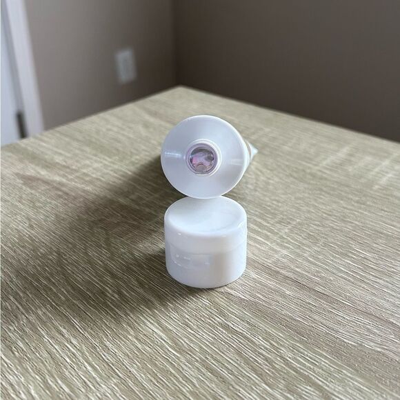 NEW … VOLITION “Chocolate Macadamia” Hydrating Mask - Picture 7 of 9